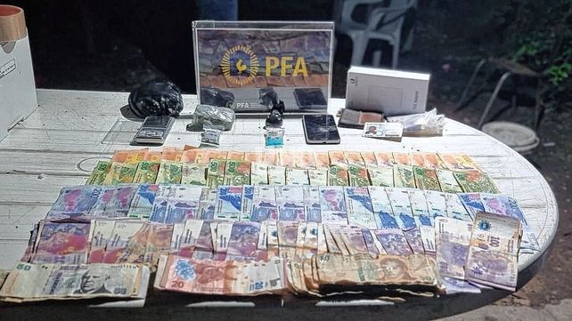 Le encontraron drogas que vendía y plata y quedó detenido en Reconquista