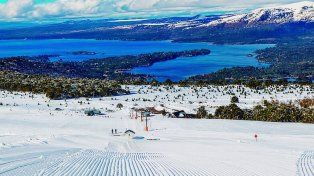 Batea Mahuida: nieve, araucarias y una de las opciones más accesibles para esquiar