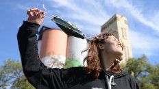 Al aire libre, el uso del tapabocas ya no será obligatorio. Al aire libre, el uso del tapabocas ya no será obligatorio.