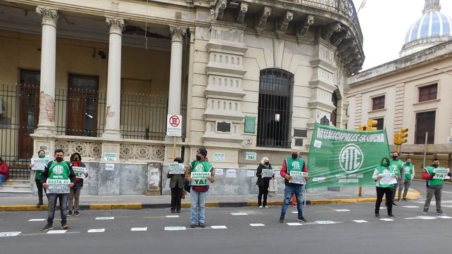 Paraná: el municipio otorga $3.000 y para ATE no alcanza