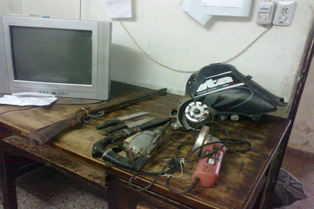 Cayeron ladrones armados en Alto Verde