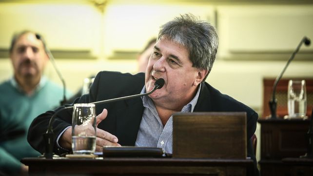 Rubeo: Macri vuelve a meter las manos en el bolsillo a los santafesinos