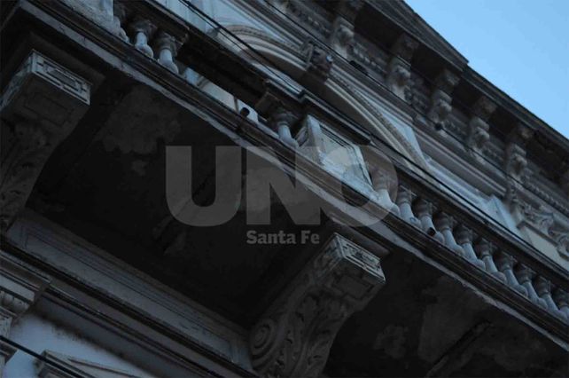 Rotura. La mampostería de los balcones externos sufrió algunos daños.