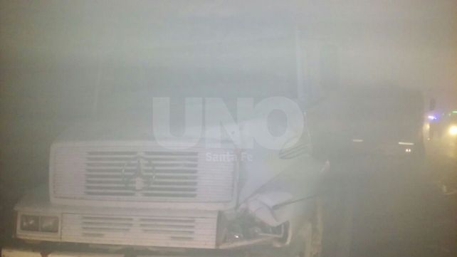 Cuádruple choque con un camionero muerto y el tránsito interrumpido