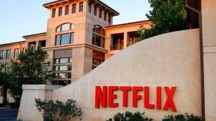 Netflix perdió 200 mil suscriptores en un trimestre y despidió a 300 empleados