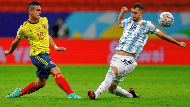 Argentina le ganó a Colombia y buscará la gloria ante Brasil