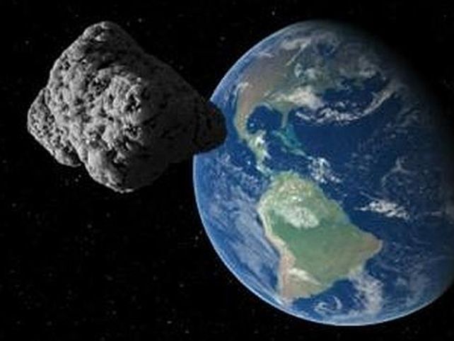 Un asteroide pasará muy cerca de la Tierra durante la tarde de este viernes