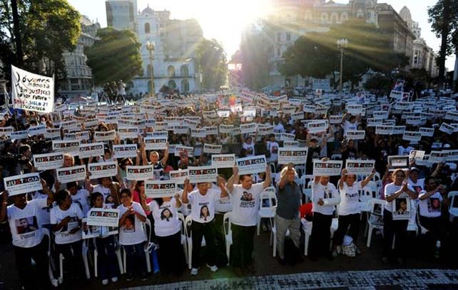 Una multitud apoyó el reclamo de justicia que hicieron los familiares de las Tragedia de Once.