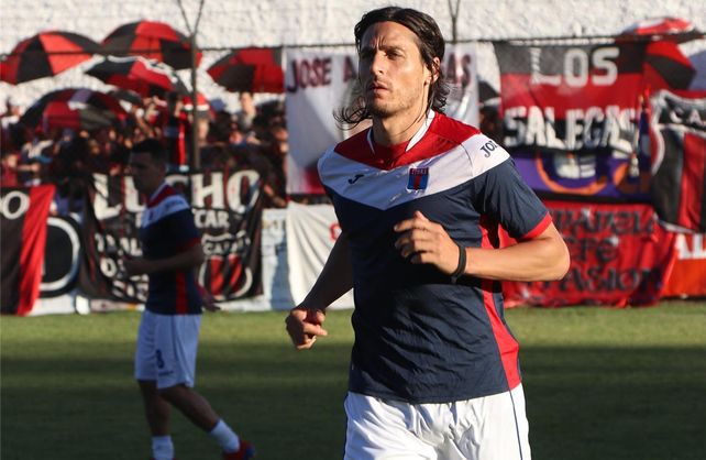 José Vignatti espera un guiño de Domínguez para intentar la vuelta de Prediger a Colón.