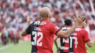 Newells derrotó el sábado a Huracán, se salvó del descenso y la deuda salarial no fue abonada.