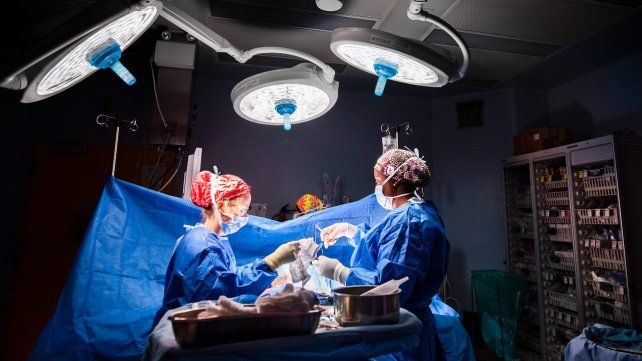 Una médica austríaca le amputó a un paciente la pierna equivocada