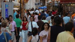Al comercio le traerá dificultades no trabajar en esta época del año