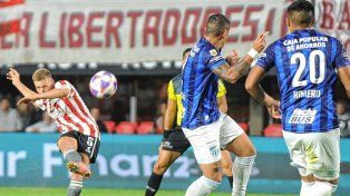Estudiantes fue local en su cancha.