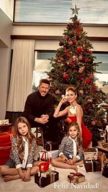 Diego Simeone festeja Navidad en España.