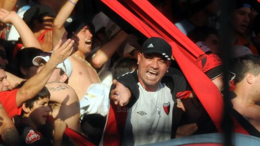 Imputaron por homicidio calificado al líder de la barra de Colón, Nano Leiva