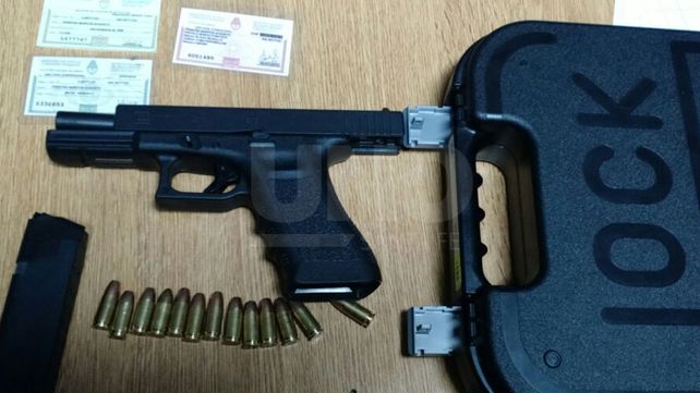 Tiroteo, persecución con secuestro de dos armas de guerra y seis detenidos