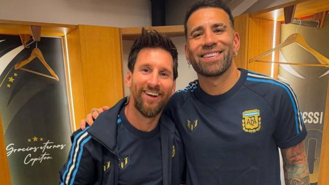 Nicolás Otamendi se retiró de la Selección junto a Messi