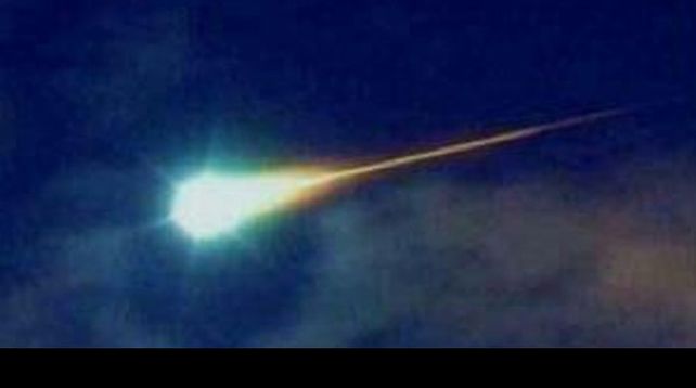 El raro fenómeno que iluminó la noche en el norte argentino
