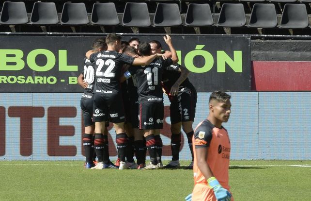 Newells no supo conservar la ventaja y sigue sin poder ganar en el año 2021