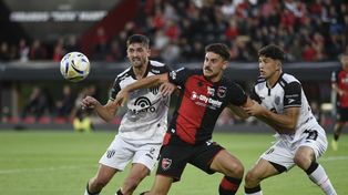 El entrenador de Newells apostaría por un once de arranque que sería muy parecido al que utilizó ante Gimnasia de Mendoza. Busca una señal de confirmación.
