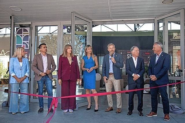Rogelio Frigerio inauguró la Muestra de la Construcción.