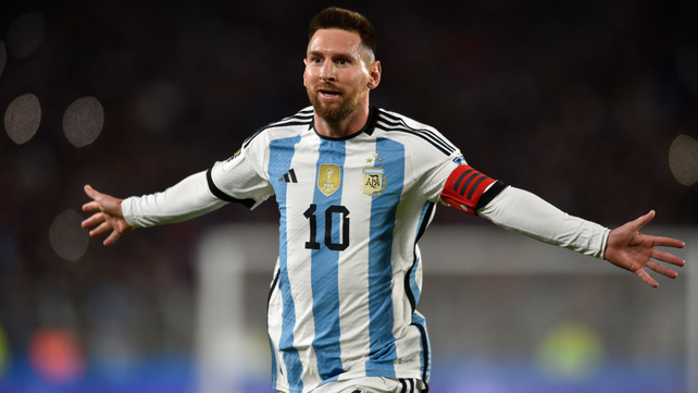 Lionel Messi celebra el gol con el que le dio la victoria a la selección argentina.