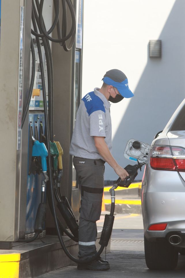 Las estaciones de servicios dejarían de recibir tarjetas de crédito