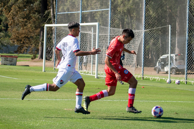 La reserva leprosa que venía de vencer a River y empatar con Belgrano no pudo con Argentinos Jrs.