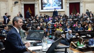 El titular de Diputados, Martín Menem, dio por terminada la sesión, pero habilitó los discursos de minoría.