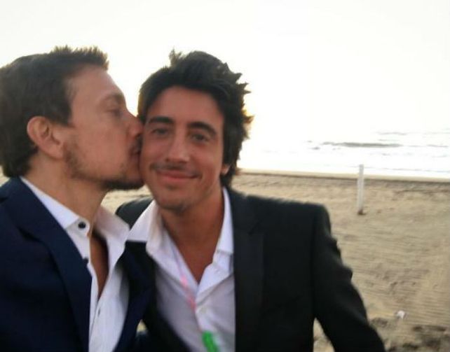 Nico publicó un emotivo texto acompañado por esta imagen junto a Santiago.