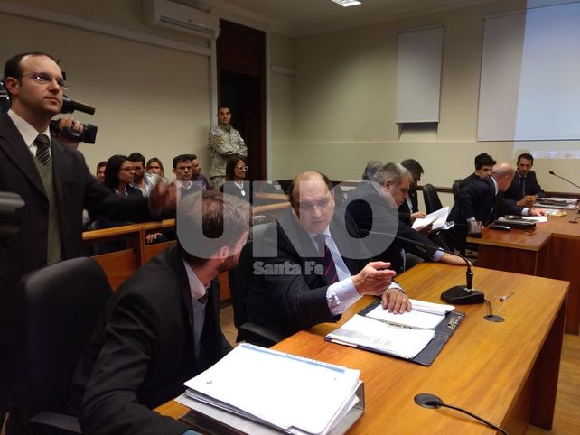 Audiencia. Rafael Grau ingresó a la sala sin esposas al igual que sus pares policiales.&nbsp;