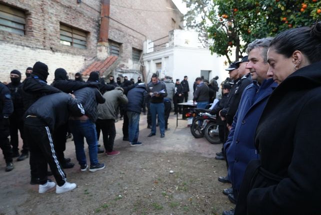 El ministro de Seguridad, Pablo Cococcioni supervis&oacute; el traslado de presos. Pullaro hizo lo propio en Recreo