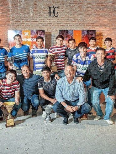 Fueron reconocidos los campeones del Torneo Dos Orillas de juveniles