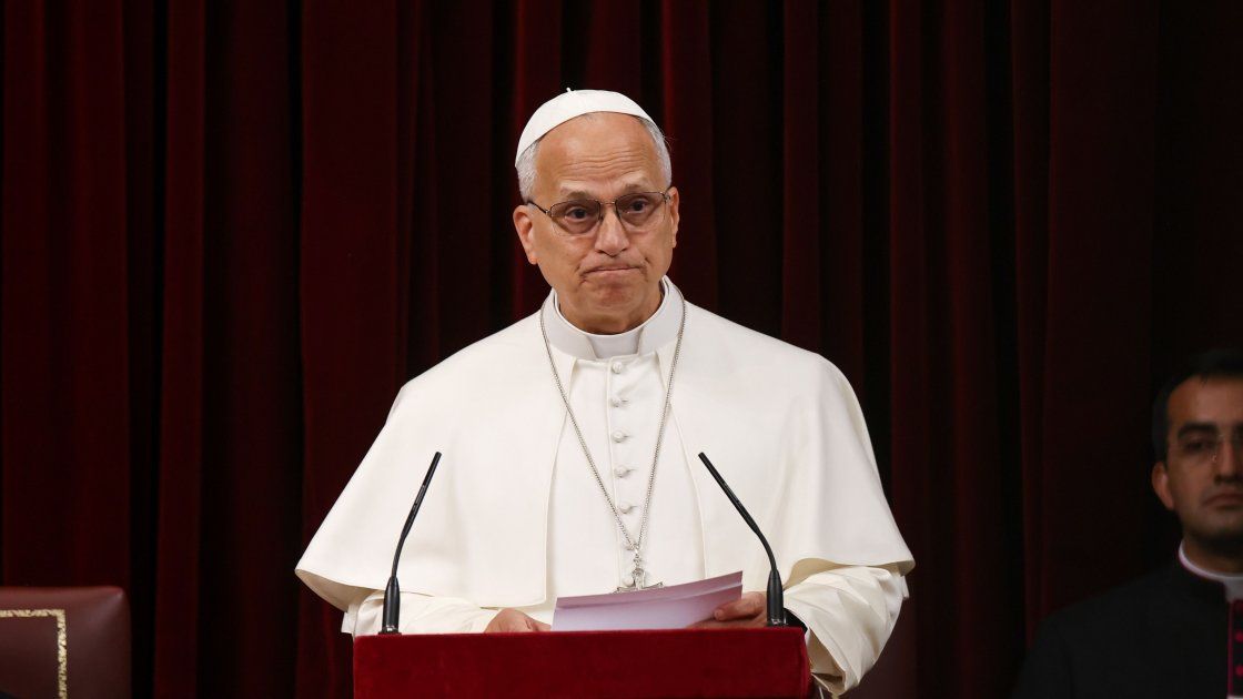 El Vaticano confirmó que al Papa León XIV le extirparon un tumor maligno del pulmón