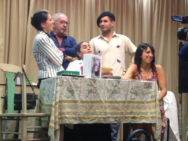 Presentan la tercer función de Maestras, de Nelly Fernández Tiscornia