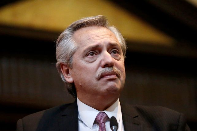 Fernández repudió las amenazas recibidas por el ex presidente y el fiscal.