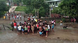 Son casi cien los muertos por las tormentas en México y hay 68 desaparecidos por un alud