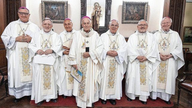 Acompañado. Monseñor Juan Alberto Puiggari junto a monseñor Eduardo Martin