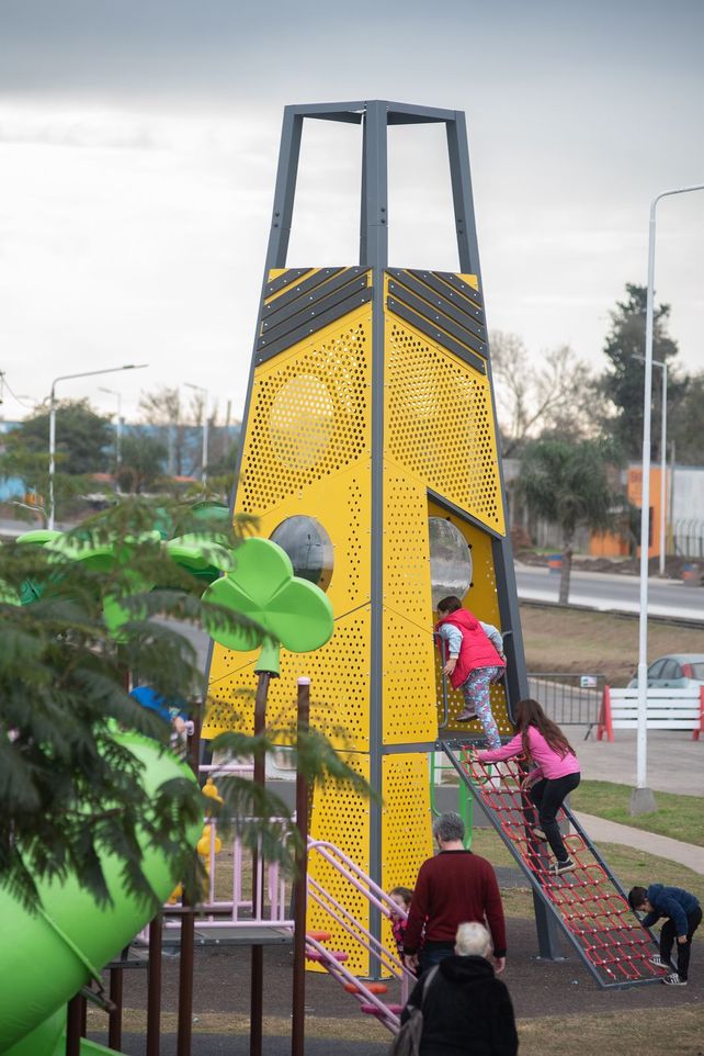 Habilitaron en Timbúes un nuevo espacio público para disfrutar en familia