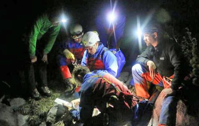 Delicado. El especialista tiene heridas en la cabeza y en el cuerpo. El grupo de asistencia comenzó ayer el ascenso.