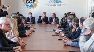 Agustín Rossi se reunión con empresarios pyme.