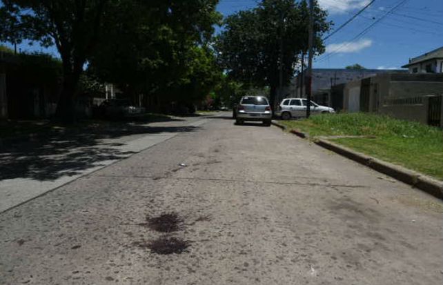 La zona de Entre Ríos y Centenario donde fue asesinado de un certero balazo el chico de 16 años. (Foto: C. Mutti Lovera)