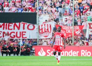 Dos nombres para cubrir un lugar atrás