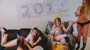 Un equipo femenino de rugby británico se desnuda para ilustrar un calendario benéfico