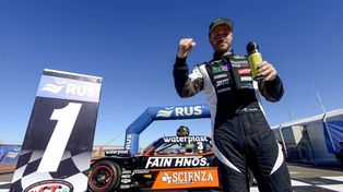 Pata ancha. Canapino&nbsp; mostró que está afilado y clavó en Neuquén la primera pole del año luego de arañar el triunfo en la apertura del año del TC.