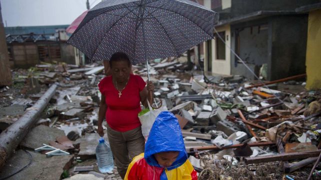 El huracán Matthew devastó Haití y castigó a Cuba en su camino hacia Bahamas y Florida