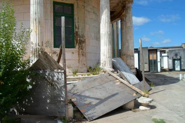 Reclaman declarar en emergencia al Cementerio Municipal