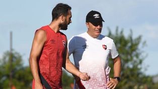 Kudelka deberá reemplazar al lesionado zaguero central.