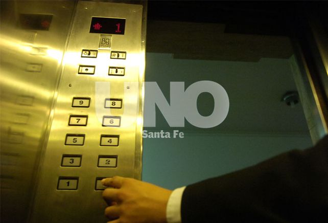 Riesgoso. La mayoría de los edificios públicos cuenta con equipos de más de 10 años y con poco mantenimiento.