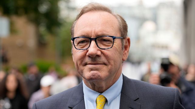 El actor Kevin Spacey fue declarado inocente en los nueve cargos que enfrentaba por delitos sexuales en Inglaterra.